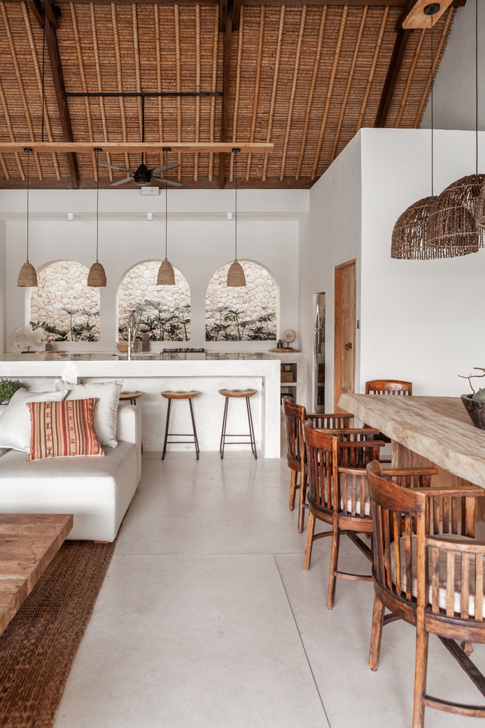Design Assembly - Villa Massilia - Bali Architect - Interior Design - Bali Villa - Dining Area