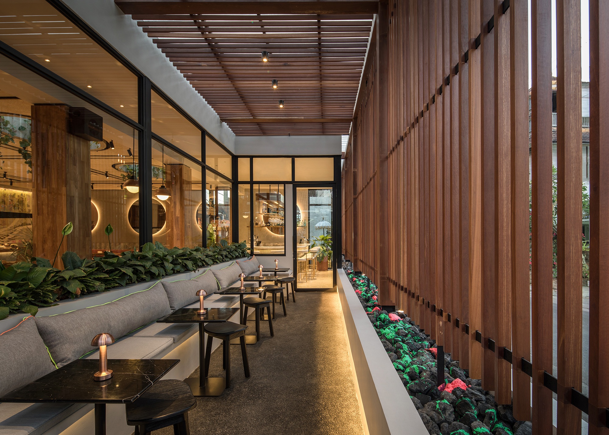 Design Assembly - Uni Restaurant - Bali Architect - Interior Design - Bali Restaurant - Lounge Area