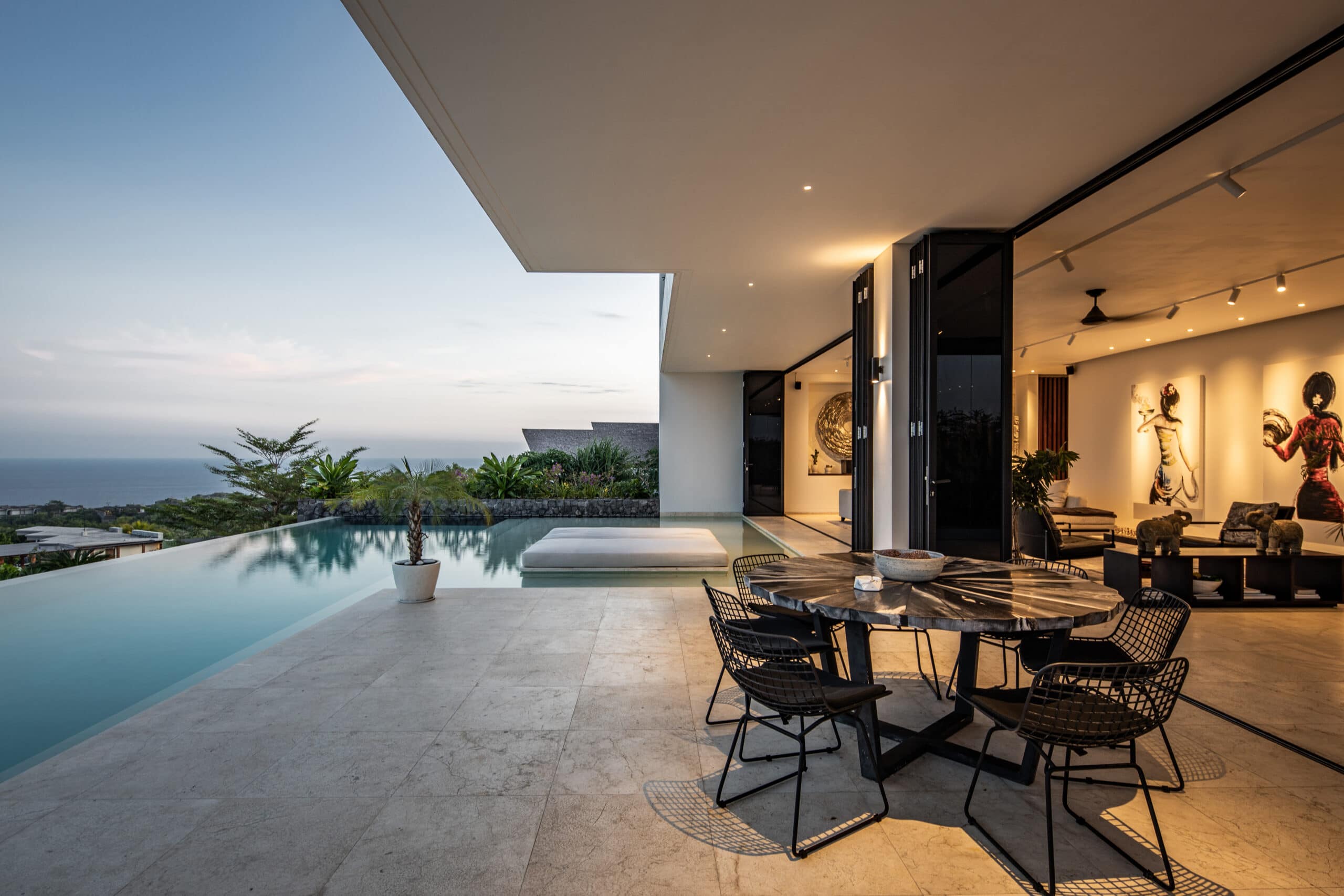 Design Assembly - Pecatu Villa - Bali Architect - Interior Design - Bali Villa - External Dining